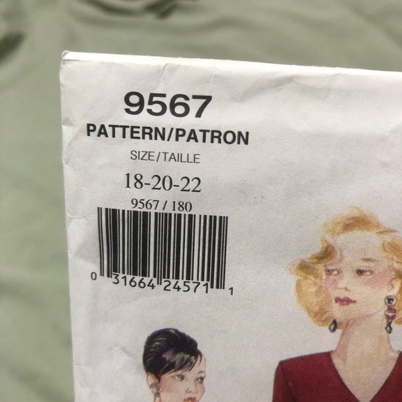 Vogue pattern 9567- sizes 18-20-22- fitted tapered A-line dress - Picture 2 of 9